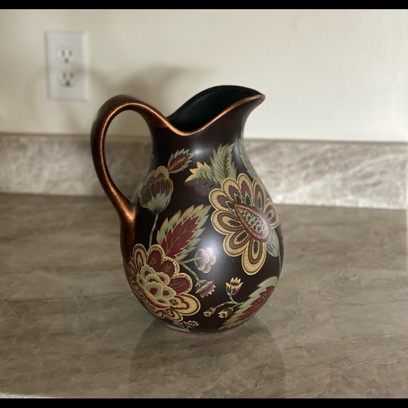 Other - Beautiful decorative glass water picture accent